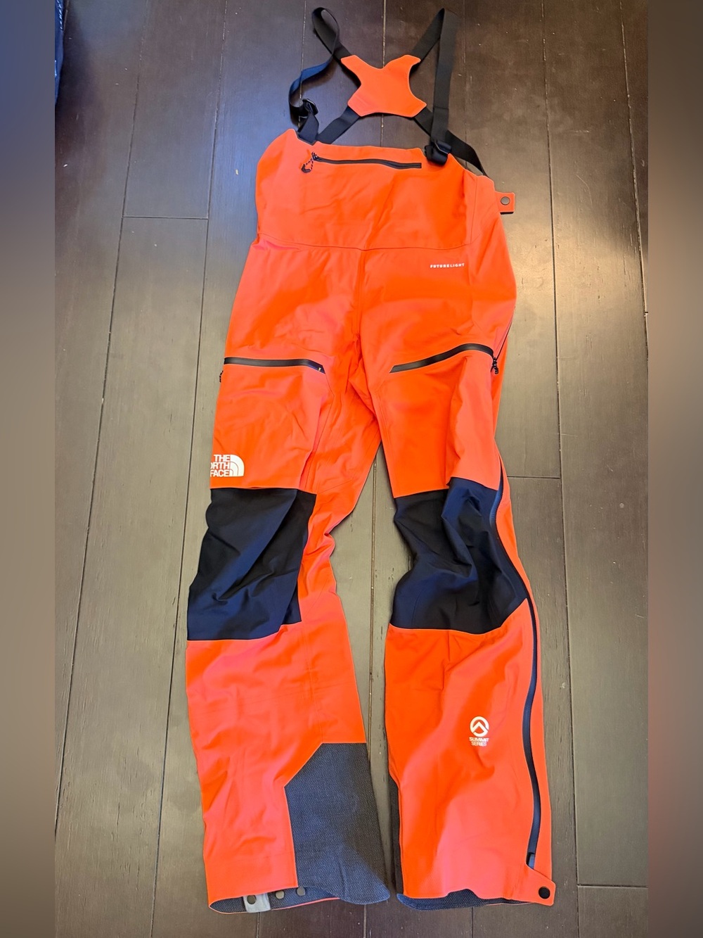 The North Face Wms Summit Series Futurelight Waterproof Snow Ski Bibs full zip
